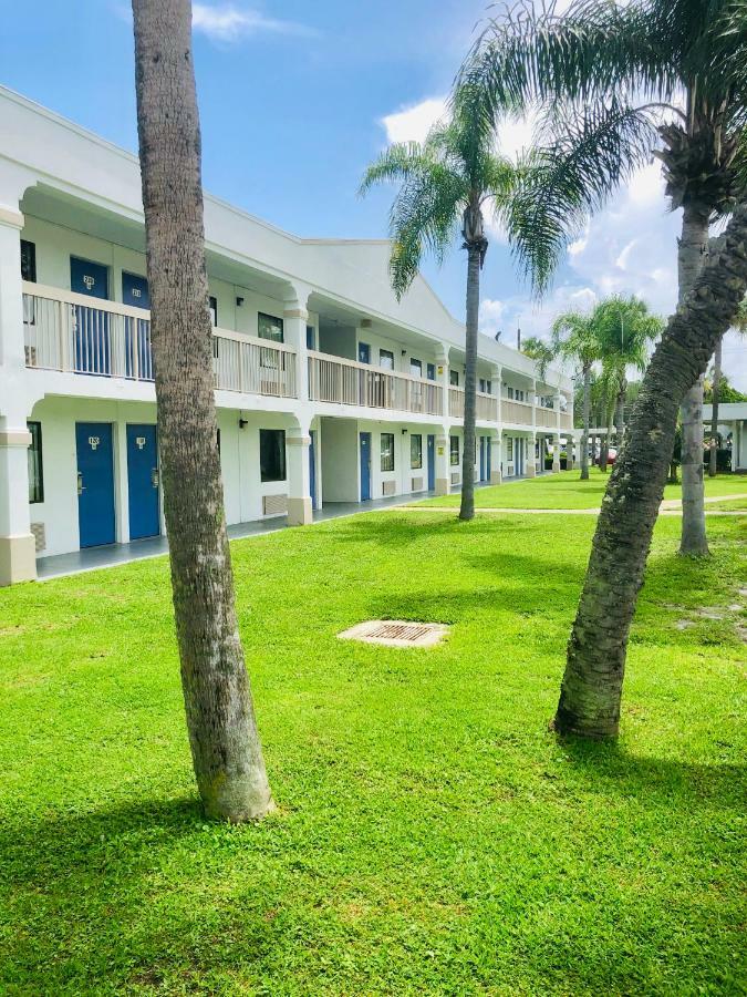 Motel 6-Starke, Fl Eksteriør billede